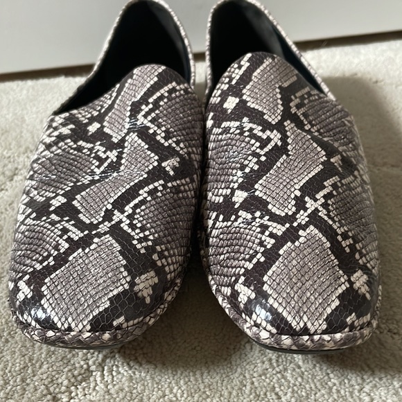 Vince Snakeskin Loafer Flat - Picture 6 of 10